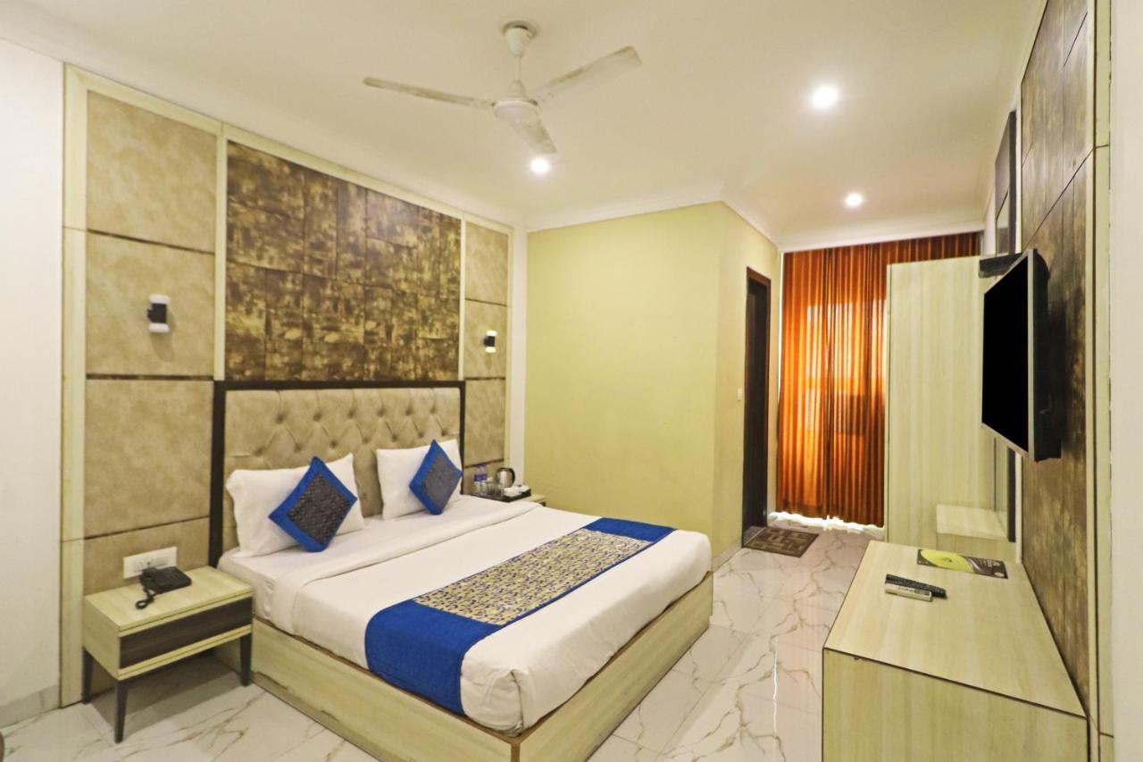 Hotel Almora Near Delhi Airport New Delhi Luaran gambar